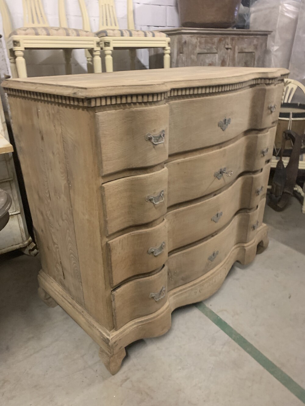 18th century Baroc commode