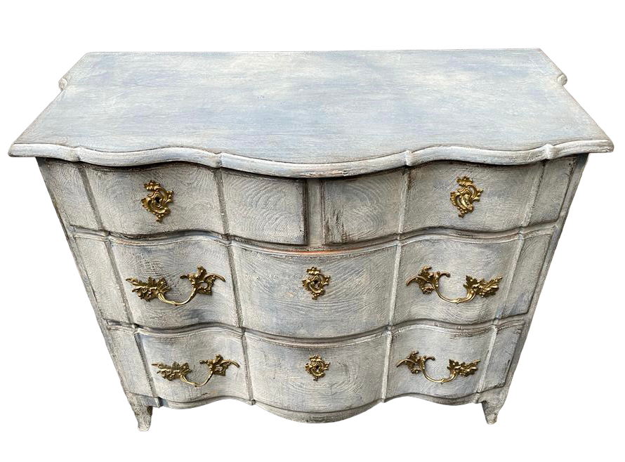 18th century Swedish Baroc commode 